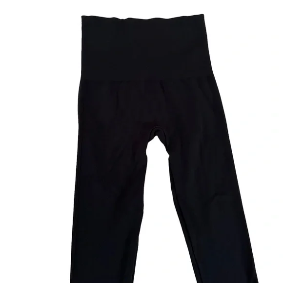 SPANX Black Leggings Size SP